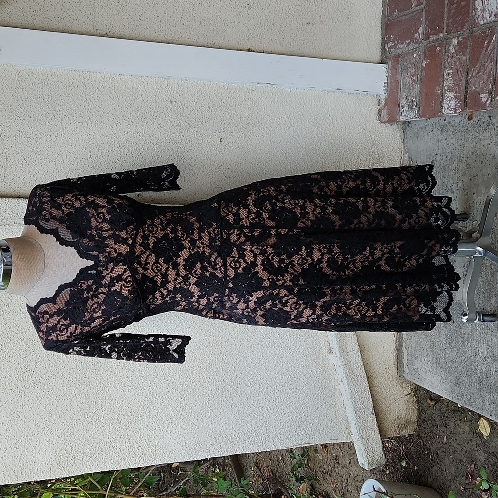 NWT CAbi Black Lace Dress - Size Small